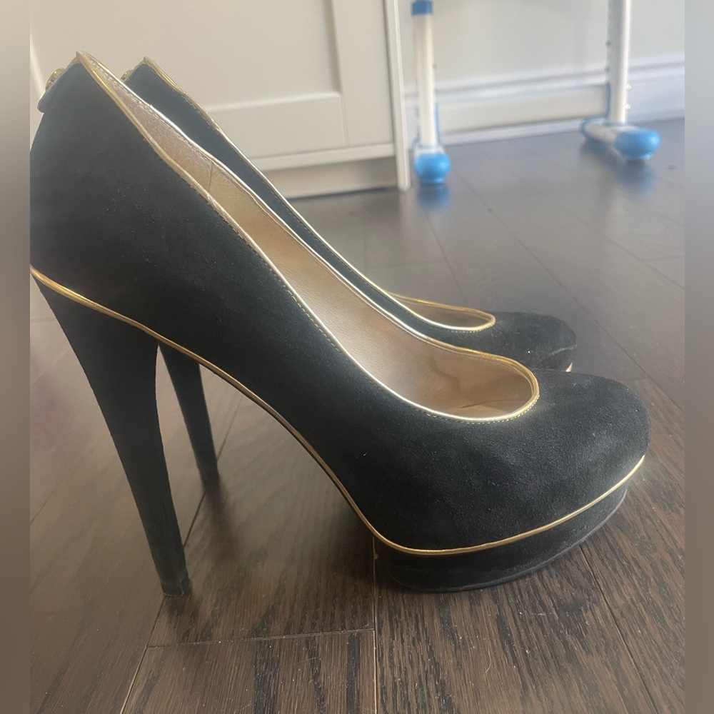 Michael Kors Black and Gold Women's Heels